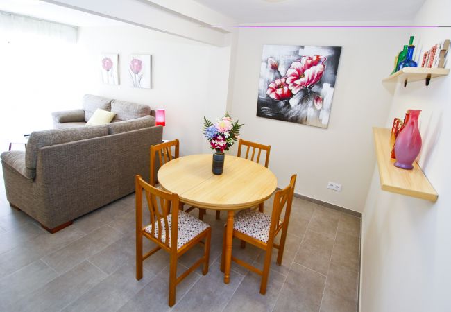 Apartment in Salou - ONDINA Apartment - Beach 50m - PortAventura Apartment in Salou - ONDINA Apartment - Beach 50m - PortAventura