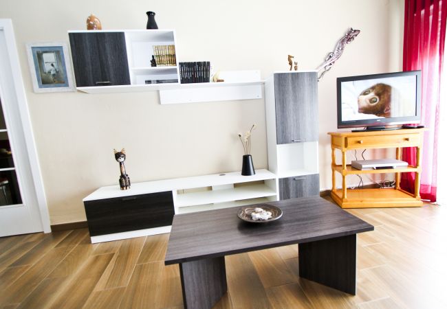 Apartment in La Pineda - PINEDA 3 with sea views, beach at 100m Apartment in La Pineda - PINEDA 3 with sea views, beach at 100m