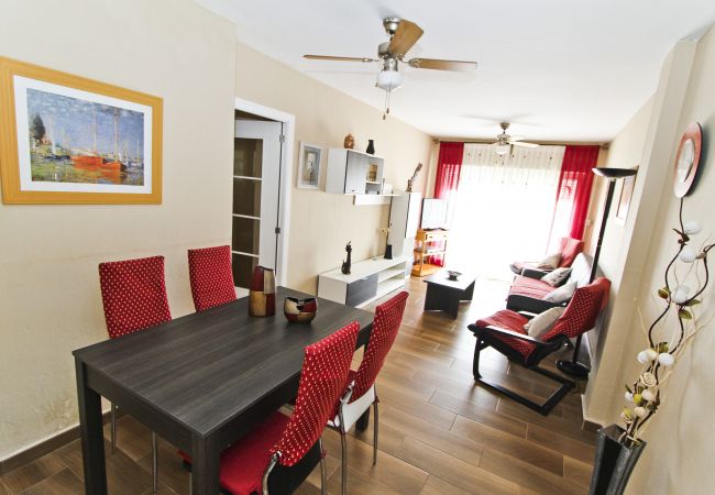 Apartment in La Pineda - PINEDA 3 with sea views, beach at 100m Apartment in La Pineda - PINEDA 3 with sea views, beach at 100m