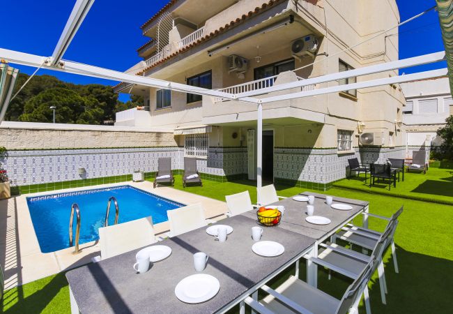 House in Salou - MEDITERRANEA Terraced House with Private Pool House in Salou - MEDITERRANEA Terraced House with Private Pool