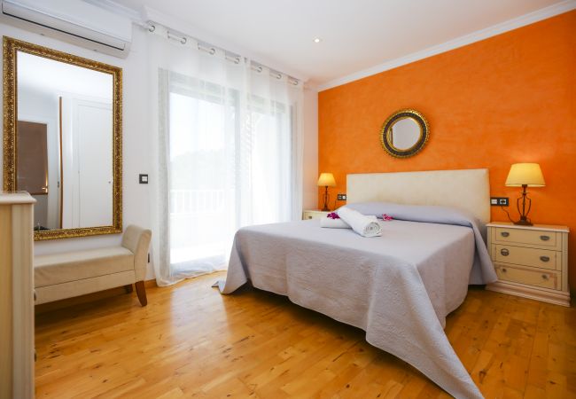 House in Salou - MEDITERRANEA Terraced House with Private Pool House in Salou - MEDITERRANEA Terraced House with Private Pool