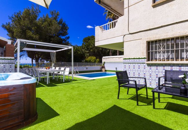 House in Salou - MEDITERRANEA Terraced House with Private Pool House in Salou - MEDITERRANEA Terraced House with Private Pool