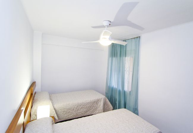 Apartment in La Pineda - PINEDA 4 with sea views and pool Apartment in La Pineda - PINEDA 4 with sea views and pool