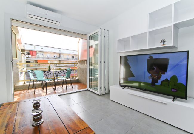 Apartment in La Pineda - PINEDA 4 with sea views and pool Apartment in La Pineda - PINEDA 4 with sea views and pool