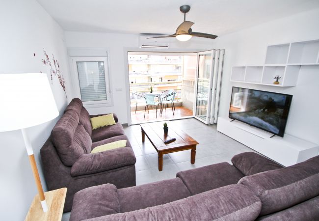 Apartment in La Pineda - PINEDA 4 with sea views and pool Apartment in La Pineda - PINEDA 4 with sea views and pool