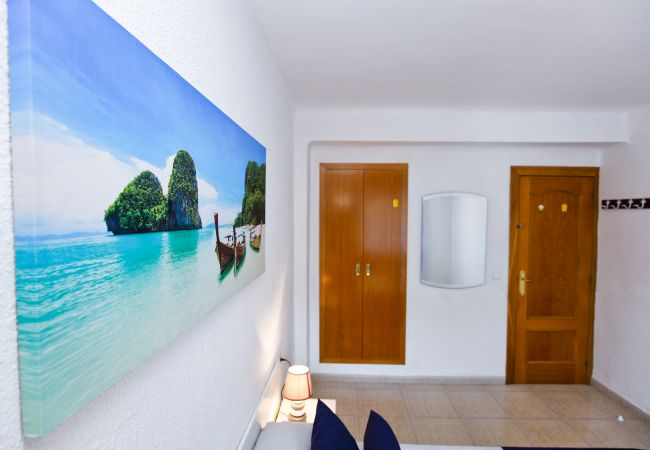 Apartment in La Pineda - PINEDA 5 with communal pool, beach at 100m Apartment in La Pineda - PINEDA 5 with communal pool, beach at 100m