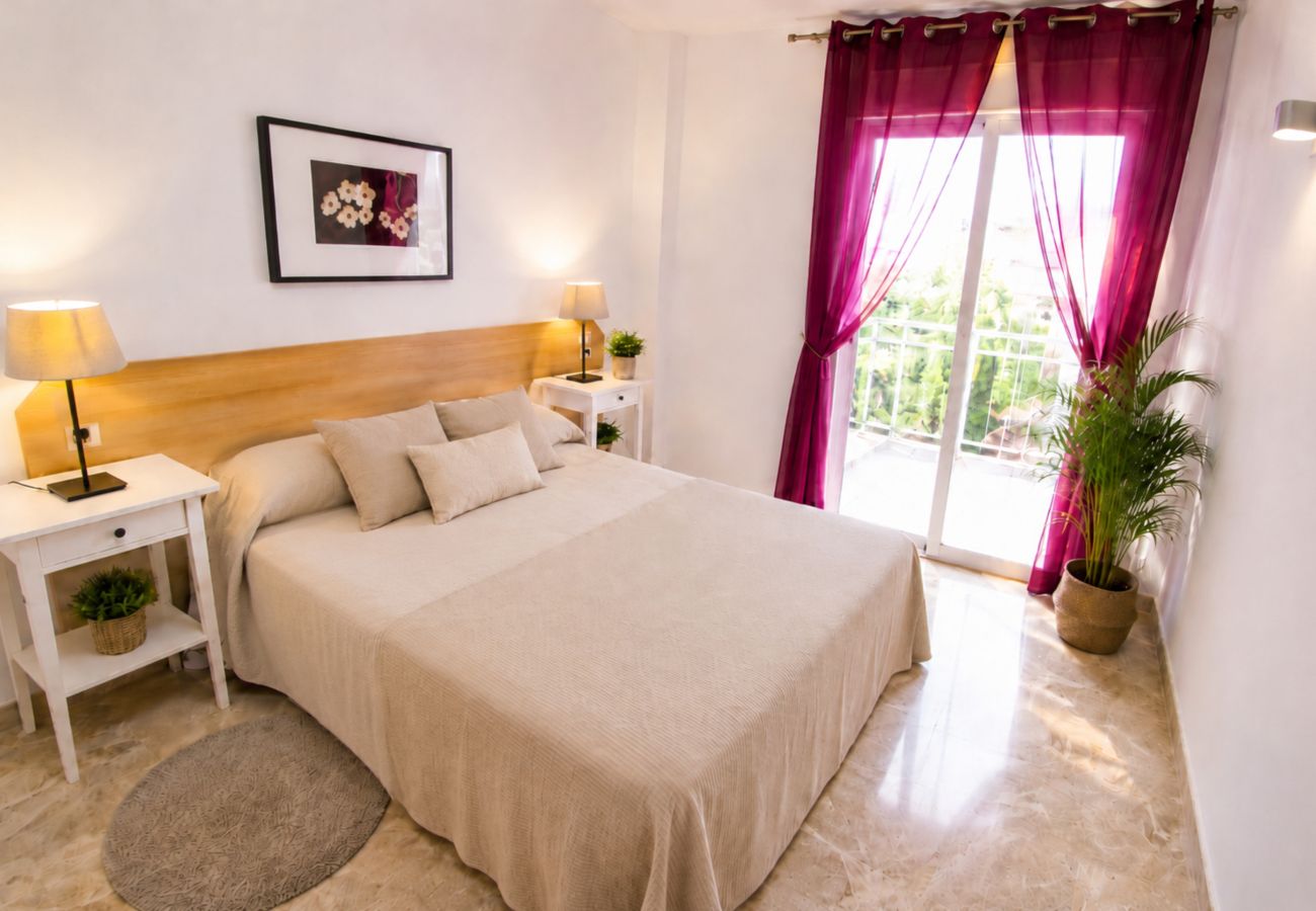 Apartment in Salou - Apartment with parking near PortAventura
