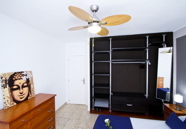 Apartment in Salou - OKSANA Apartment - Close to PortAventura Apartment in Salou - OKSANA Apartment - Close to PortAventura