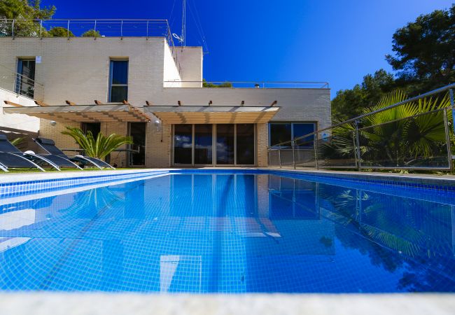 Villa in Tarragona - Villa NINA with private pool, beach at 500m Villa in Tarragona - Villa NINA with private pool, beach at 500m