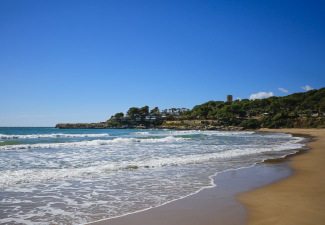 Villa in Tarragona - Villa NINA with private pool, beach at 500m Villa in Tarragona - Villa NINA with private pool, beach at 500m