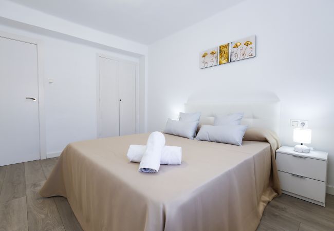 Apartment in La Pineda - PINEDA 7 with communal pool, beach at 100m Apartment in La Pineda - PINEDA 7 with communal pool, beach at 100m