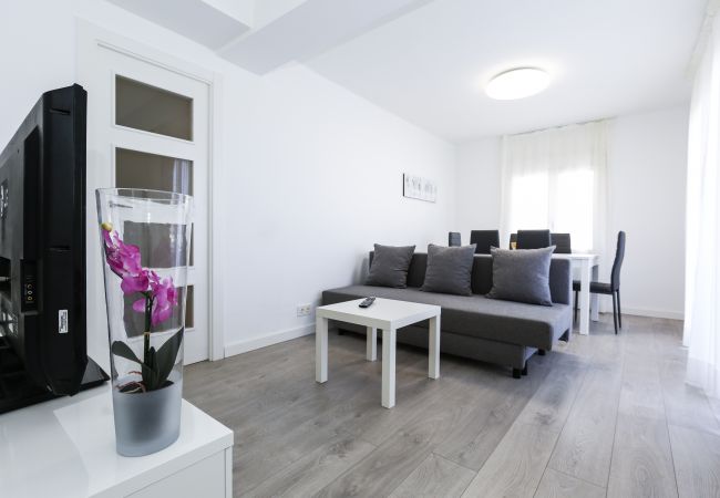 Apartment in La Pineda - PINEDA 7 with communal pool, beach at 100m Apartment in La Pineda - PINEDA 7 with communal pool, beach at 100m