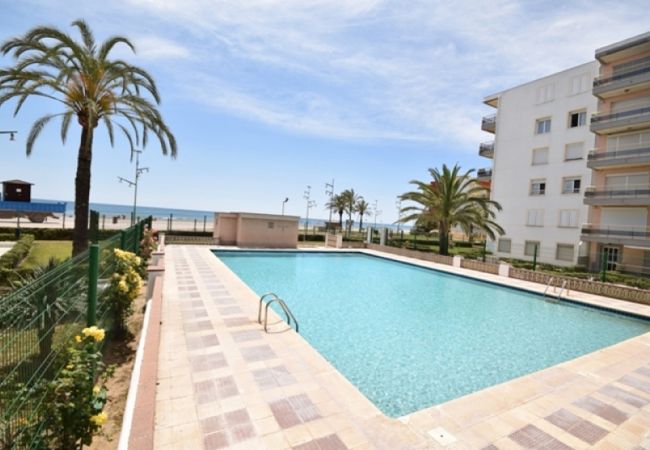 Apartment in La Pineda - PINEDA 7 with communal pool, beach at 100m Apartment in La Pineda - PINEDA 7 with communal pool, beach at 100m