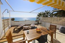 Townhouse in Salou - Frontsea ONLY FAMILIES Planet Costa Dorada. Townhouse with panoramic sea view. Beach at 50m
