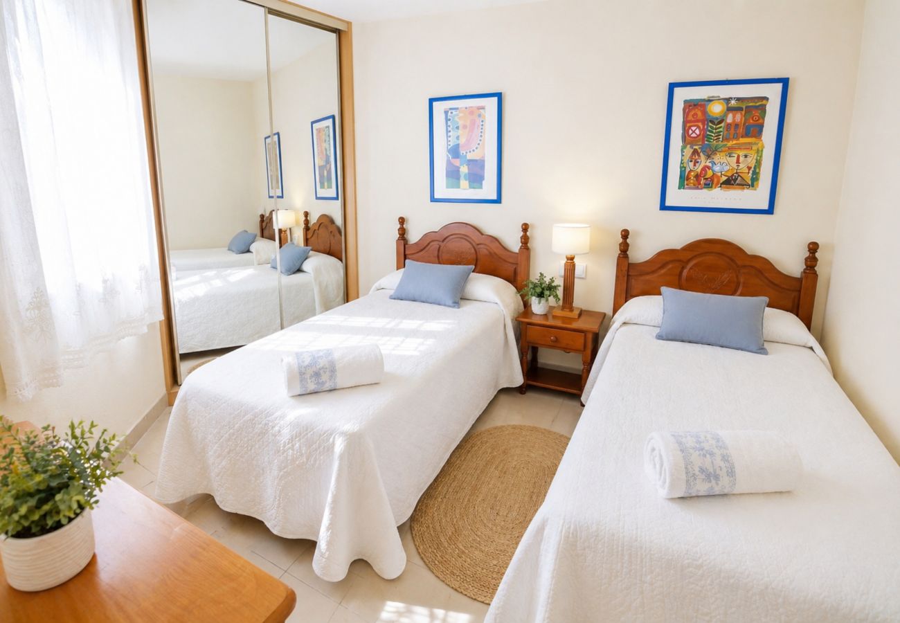 Apartment in Salou - Apartment in the city centre, with pool and A/C