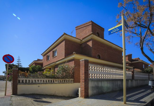 House in Cambrils - BRUSELAS Terraced House House in Cambrils - BRUSELAS Terraced House