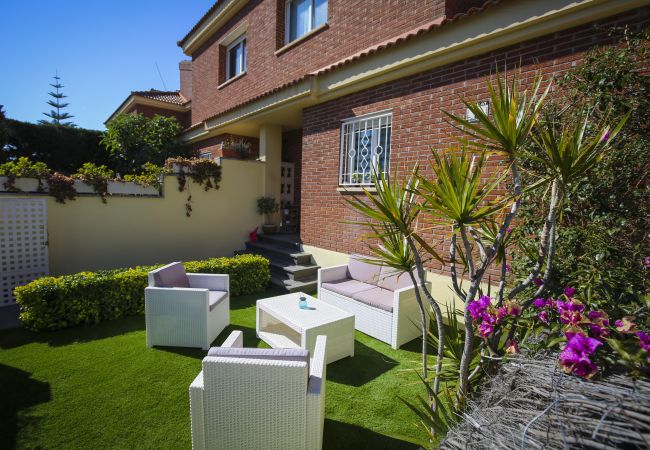 House in Cambrils - BRUSELAS Terraced House House in Cambrils - BRUSELAS Terraced House