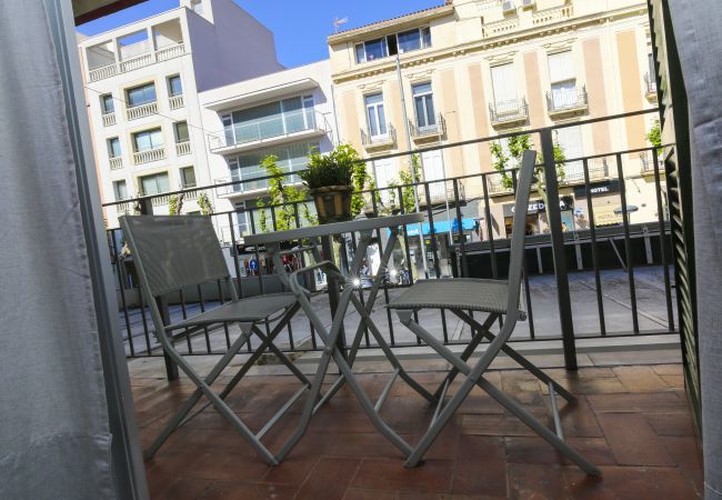 Apartment in Salou - QUEENS 1A Salou center, beach at 300m Apartment in Salou - QUEENS 1A Salou center, beach at 300m