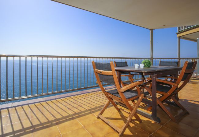 Apartment in Salou - SOBREMAR Apartment - STUNNING Views Apartment in Salou - SOBREMAR Apartment - STUNNING Views