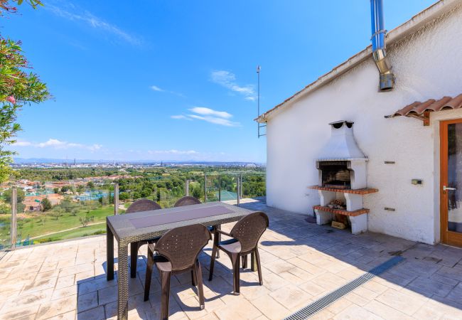 Villa in Salou - Villa PANORAMIC - Only Families  Villa in Salou - Villa PANORAMIC - Only Families