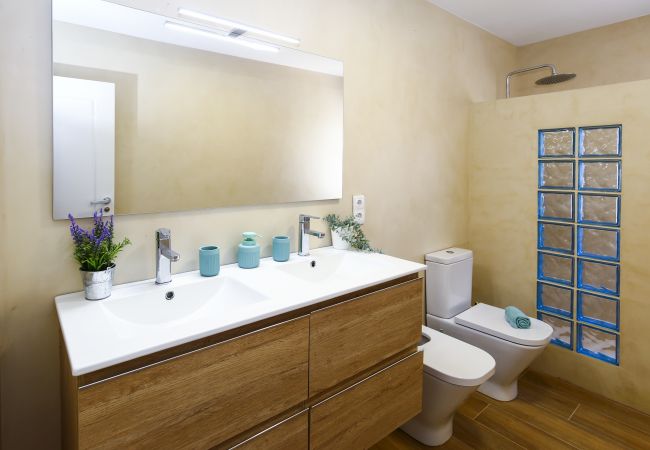 Villa in Salou - Villa AMAZONICA - Only Families Villa in Salou - Villa AMAZONICA - Only Families