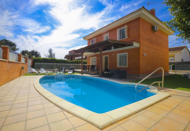 Villa in Salou - Villa PLUMA Only Families  Villa in Salou - Villa PLUMA Only Families