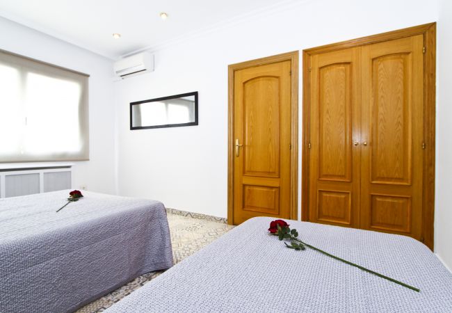 Villa in Cambrils - Villa SANTORINI Villa in Cambrils - Villa SANTORINI