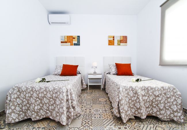 Villa in Cambrils - Villa SANTORINI Villa in Cambrils - Villa SANTORINI