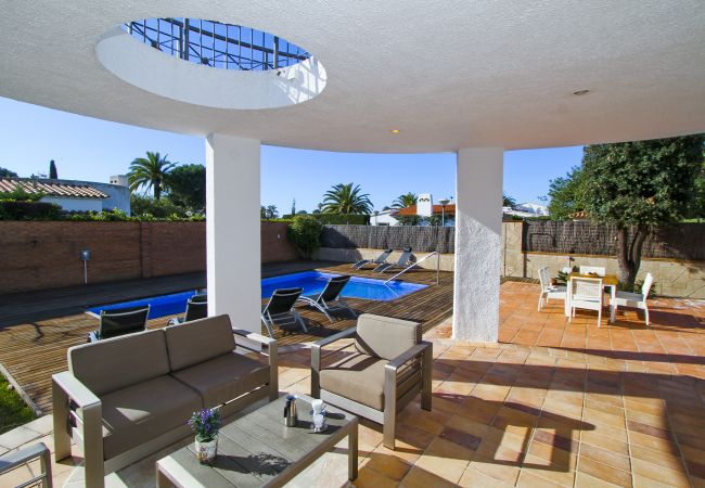 Villa in Cambrils - Villa SANTORINI Villa in Cambrils - Villa SANTORINI