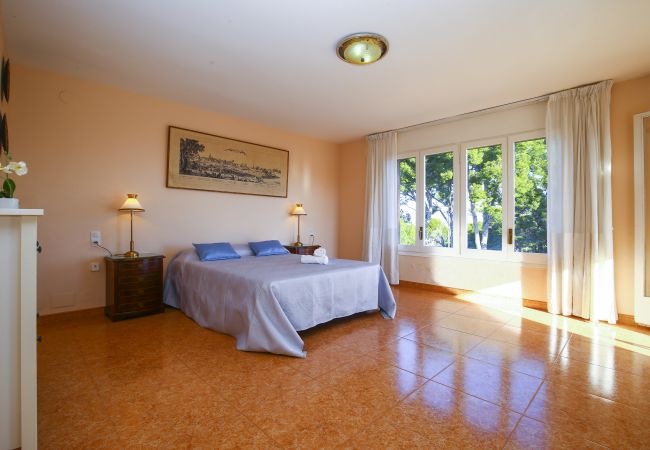 Villa in Salou - Villa SERENA - Only Families  Villa in Salou - Villa SERENA - Only Families