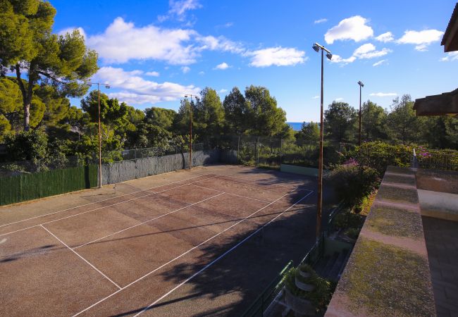 Villa in Salou - Villa SERENA - Only Families  Villa in Salou - Villa SERENA - Only Families