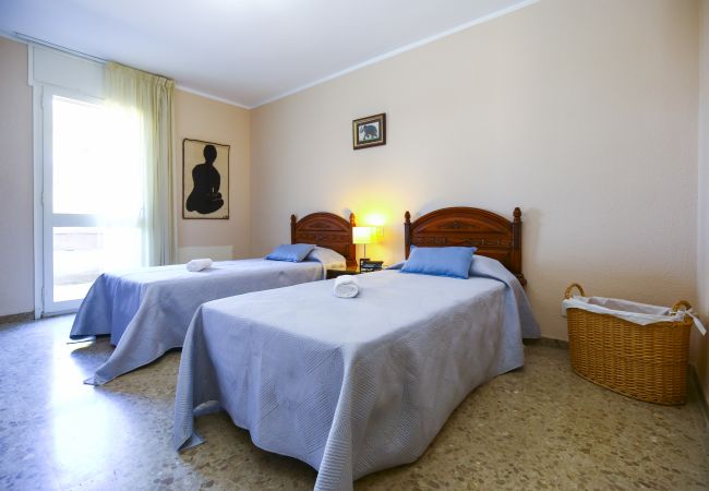 Villa in Salou - Villa SERENA - Only Families  Villa in Salou - Villa SERENA - Only Families