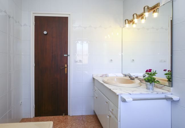 Villa in Salou - Villa SERENA - Only Families  Villa in Salou - Villa SERENA - Only Families