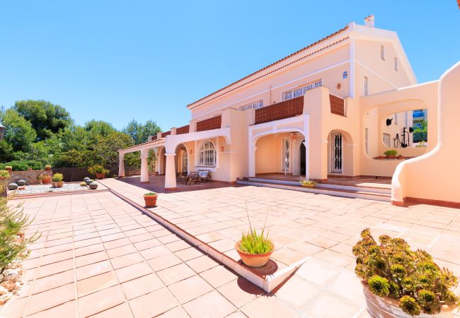 Villa in Salou - Villa CALMA  Villa in Salou - Villa CALMA