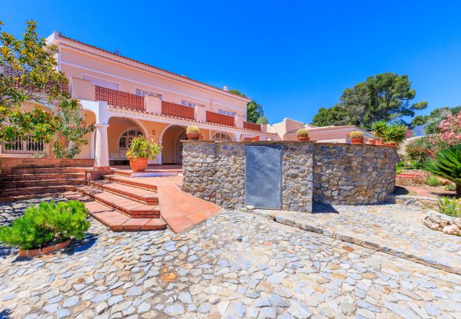 Villa in Salou - Villa CALMA  Villa in Salou - Villa CALMA