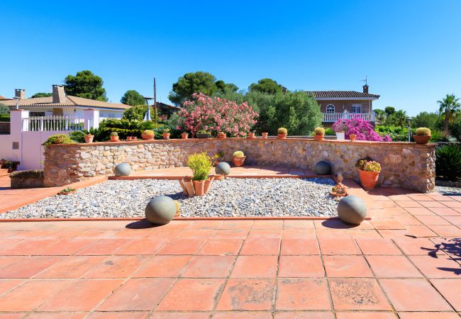 Villa in Salou - Villa CALMA  Villa in Salou - Villa CALMA
