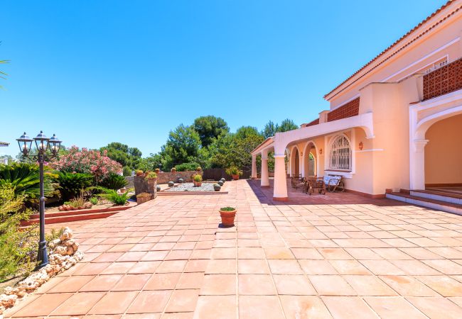 Villa in Salou - Villa CALMA  Villa in Salou - Villa CALMA
