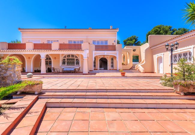 Villa in Salou - Villa CALMA  Villa in Salou - Villa CALMA