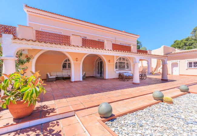Villa in Salou - Villa CALMA  Villa in Salou - Villa CALMA