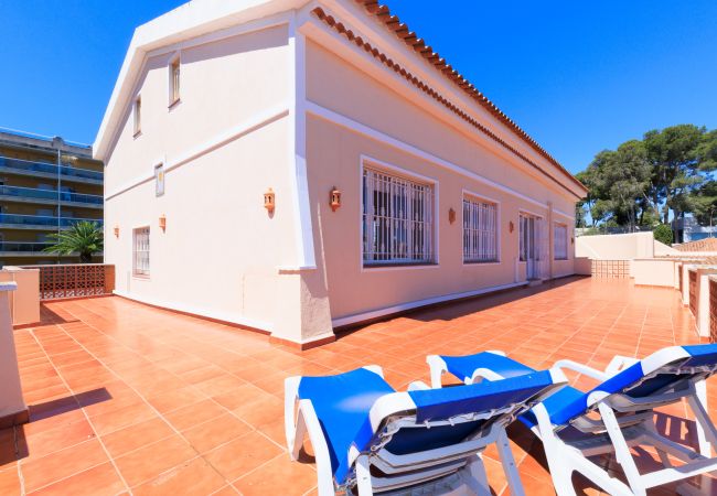 Villa in Salou - Villa CALMA  Villa in Salou - Villa CALMA