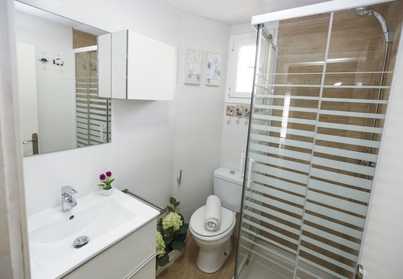 Apartment in Salou - SOLDUBA Apartment - A step away from the beach
