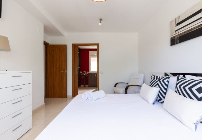 House in Salou - Villa ERA - Jacuzzi and Swimming Pool House in Salou - Villa ERA - Jacuzzi and Swimming Pool