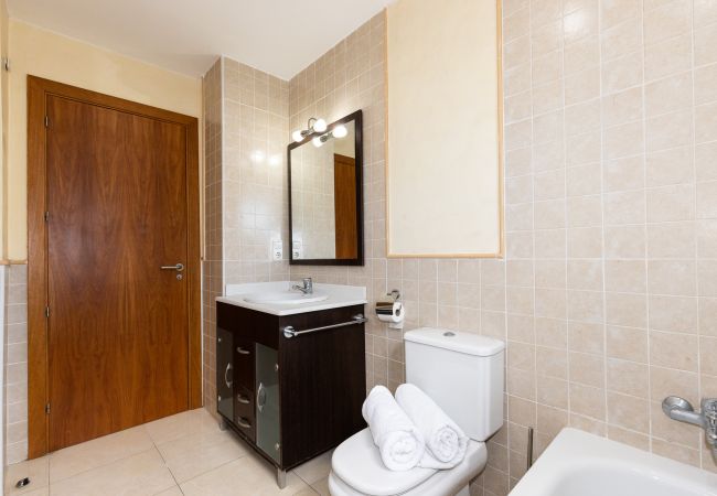 House in Salou - Villa ERA - Jacuzzi and Swimming Pool House in Salou - Villa ERA - Jacuzzi and Swimming Pool