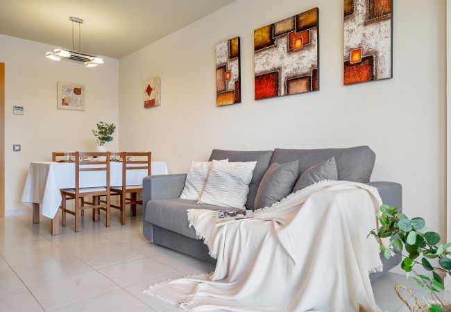 Apartment in La Pineda - MALDIVAS III Complex Apartment in La Pineda - MALDIVAS III Complex