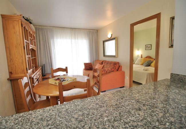 Apartment in Salou - ROYAL APARTMENTS SALOU Apartment in Salou - ROYAL APARTMENTS SALOU
