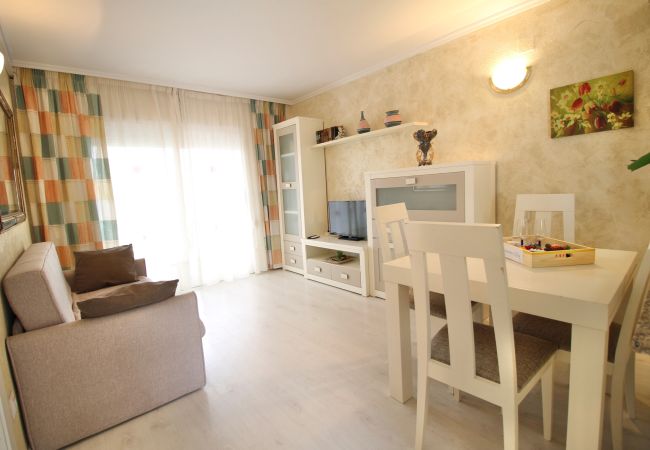 Apartment in Salou - ROYAL APARTMENTS SALOU Apartment in Salou - ROYAL APARTMENTS SALOU