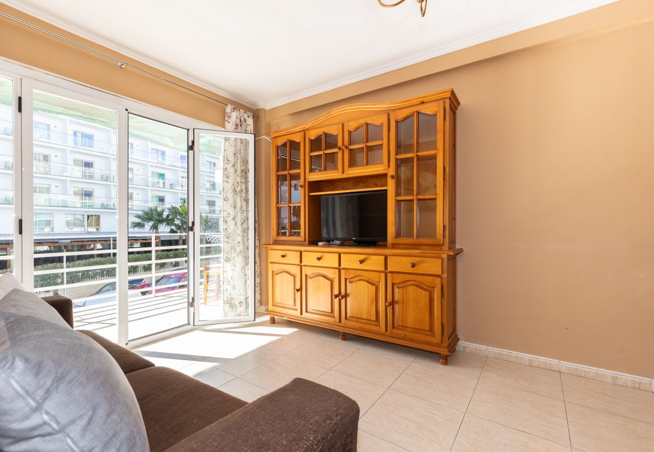 Apartment in Salou - CARLOS V Apartment 