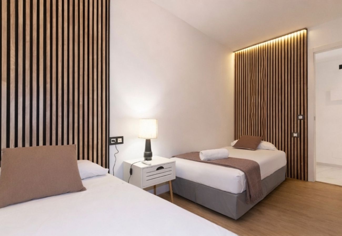 Apartment in La Pineda - AURA Apartment