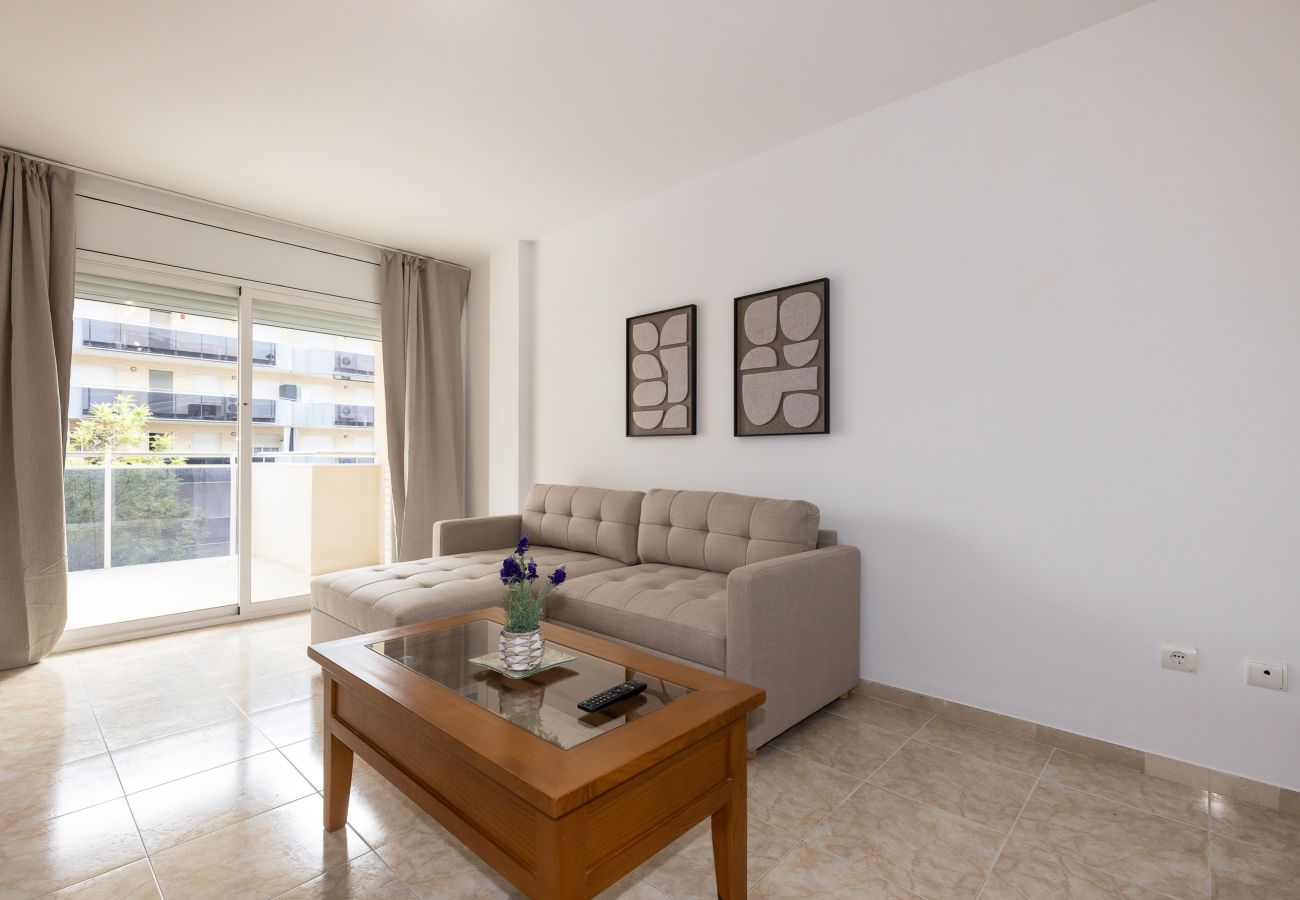 Apartment in La Pineda - NOVA PINEDA Apartments
