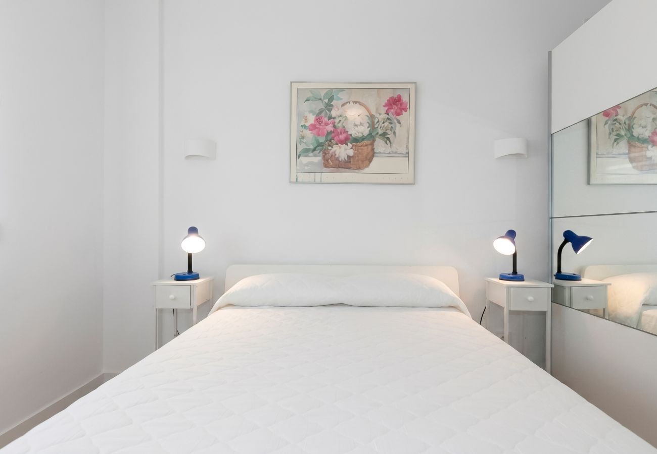 Apartment in La Pineda - TECAVI III Apartment